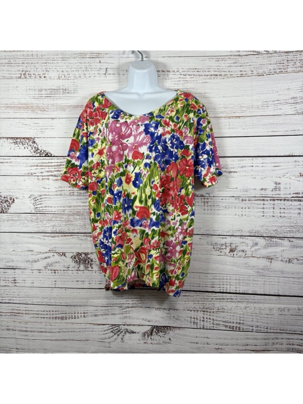 Express Tricot Floral V Neck Short Sleeve Top